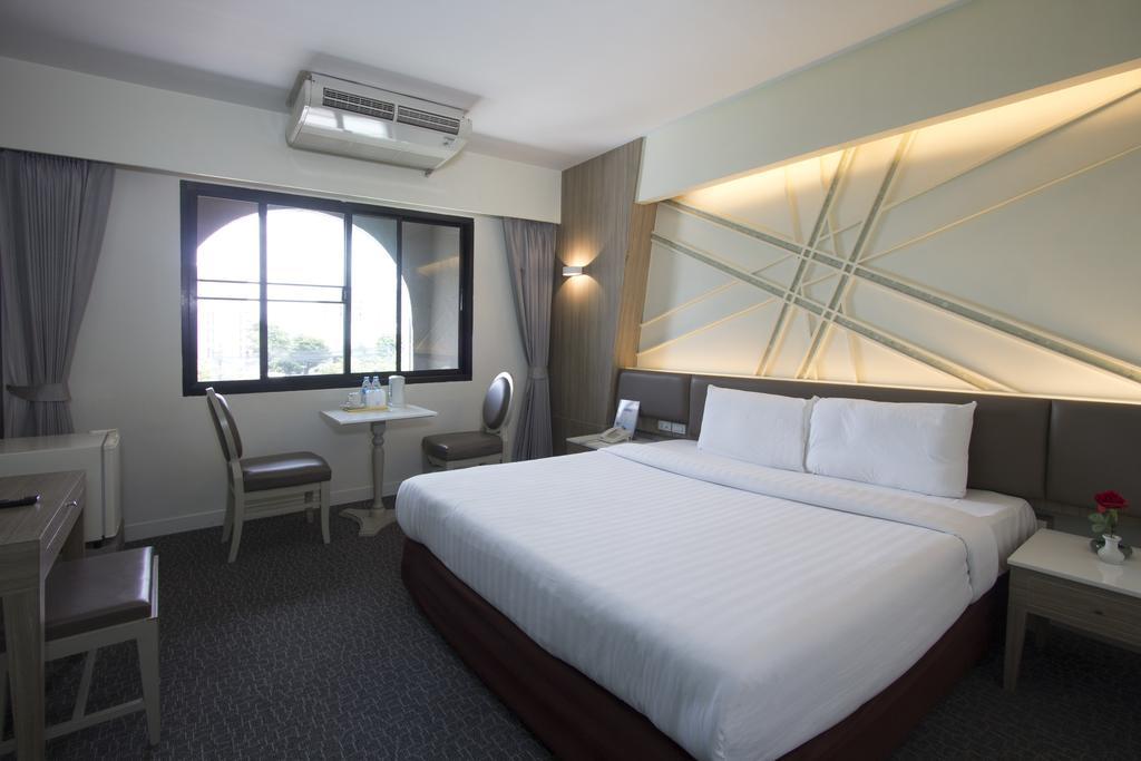 Hotel Papa Bangkok Siriraj المظهر الخارجي الصورة