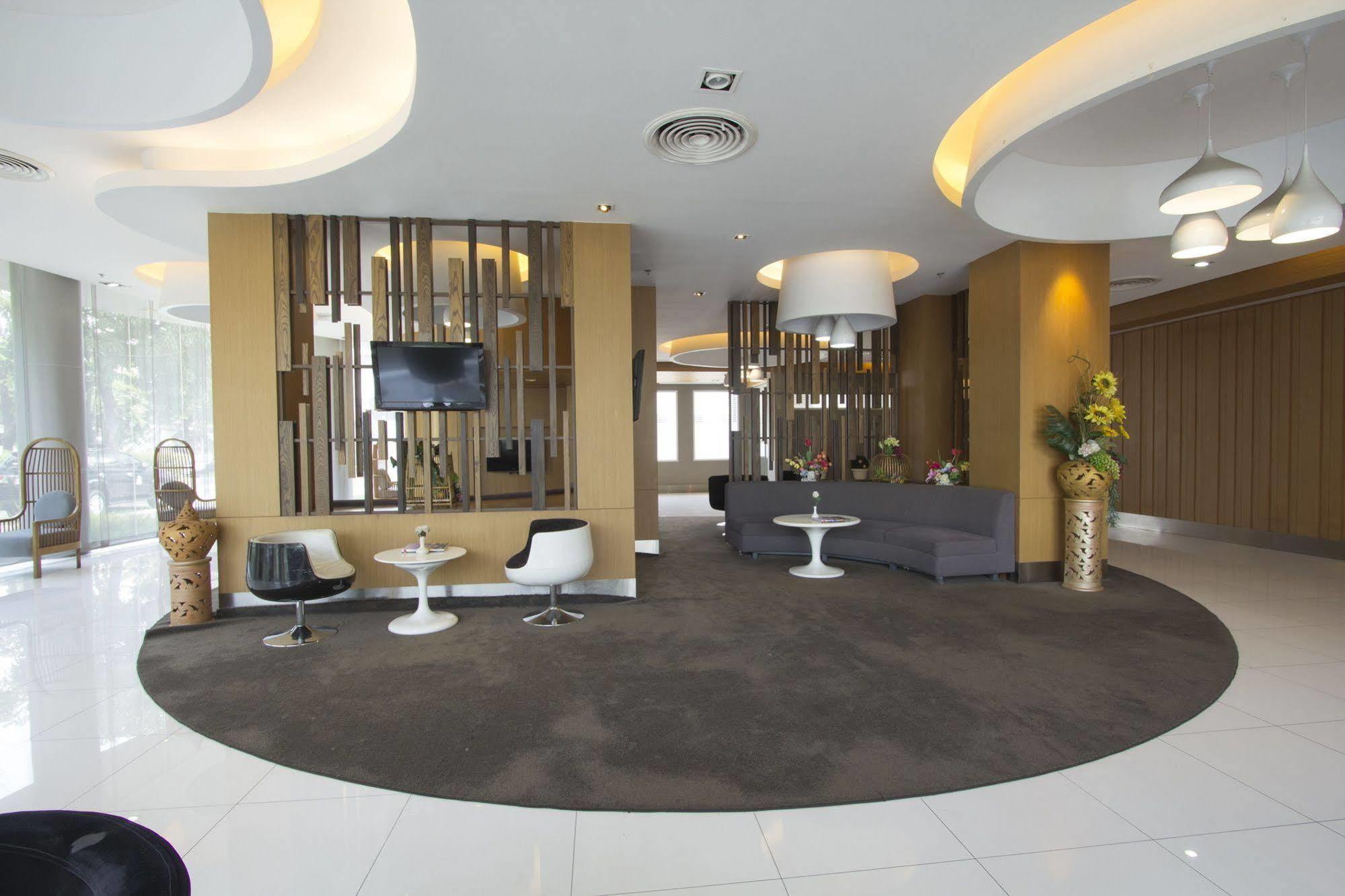 Hotel Papa Bangkok Siriraj المظهر الخارجي الصورة