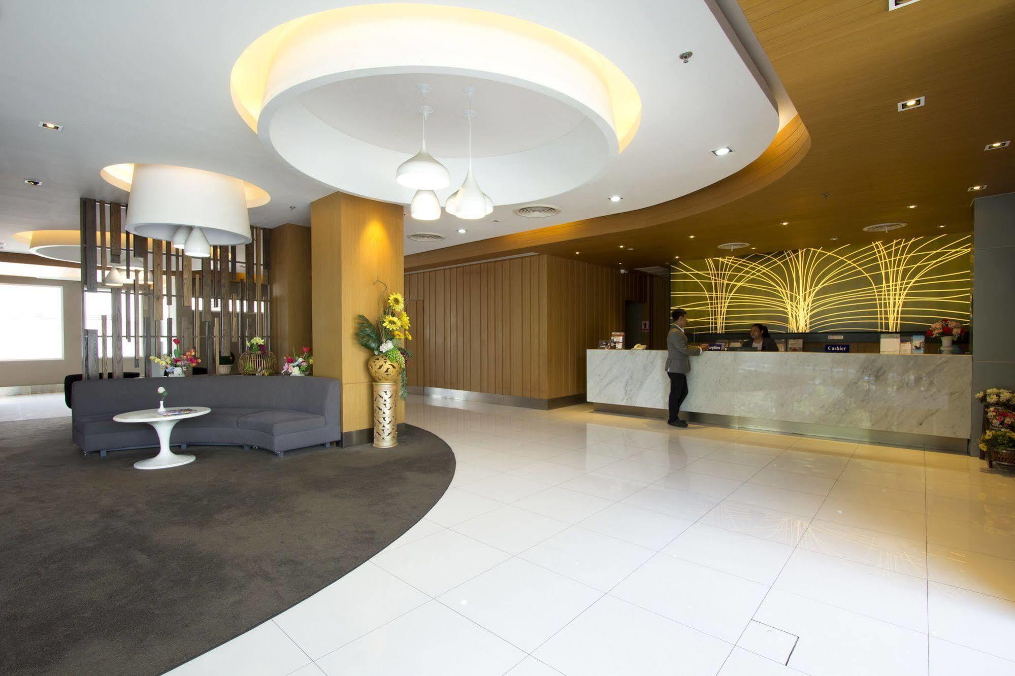 Hotel Papa Bangkok Siriraj المظهر الخارجي الصورة