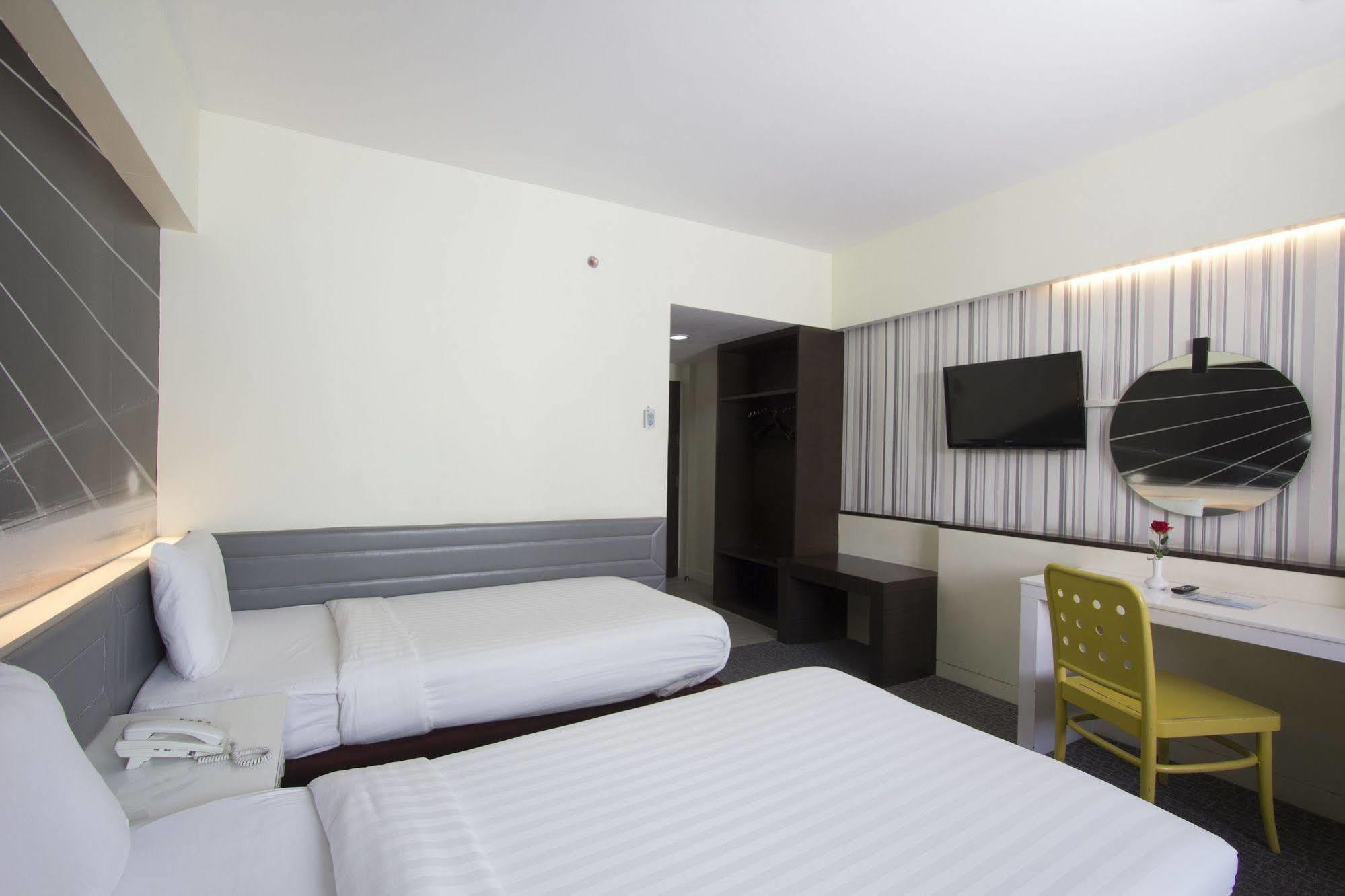 Hotel Papa Bangkok Siriraj المظهر الخارجي الصورة